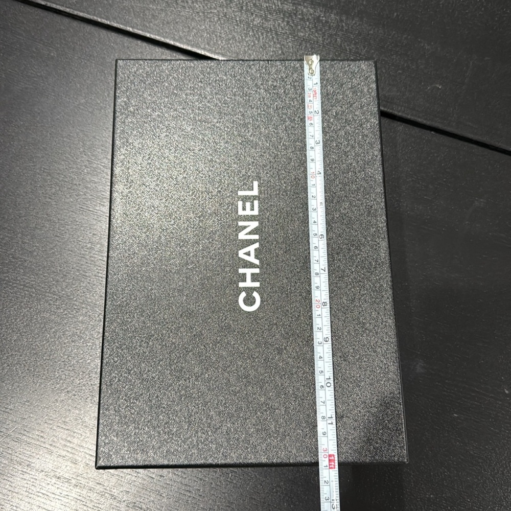 Chanel Gift Display Box - Picture 7 of 8